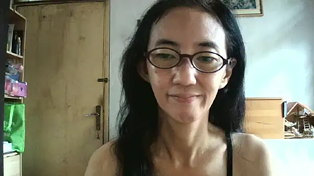 princessD077 online show from December 4, 1:48 am