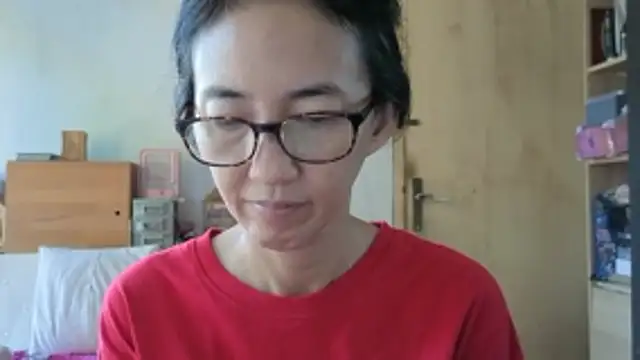 Snapshot of princessD077 chatting on June 1, 7:43 am princessD077 online show from June 1, 7:43 am