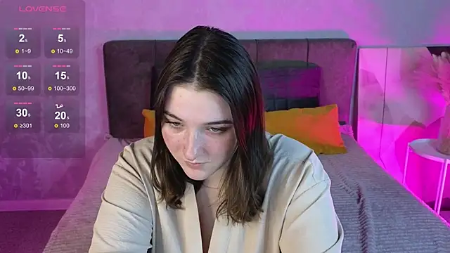 AnnieDodge online show from October 21, 1:50 am