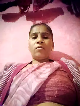 OliveGreen22 online show from November 9, 1:26 am