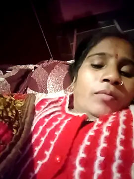 OliveGreen22 online show from November 19, 5:02 pm