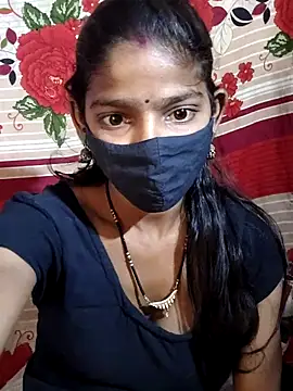 Itz Aisha   online show from April 23, 9:30 am