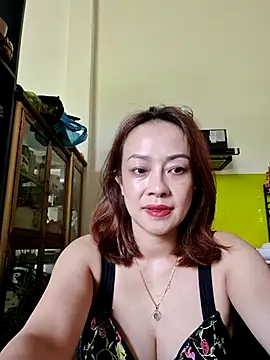 Snapshot of Baby-bigboobs20 chatting on December 1, 3:00 am Baby-bigboobs20 online show from December 1, 3:00 am