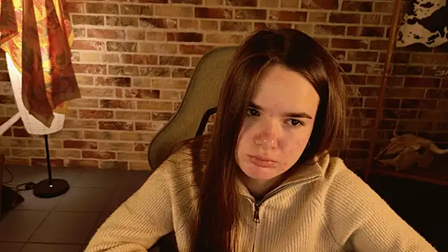 May Bloom online show from December 3, 5:04 am