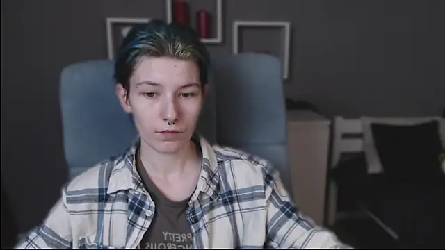 guitarandangell online show from October 25, 3:25 am