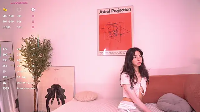 Pheromoon online show from June 28, 6:08 am