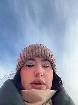 KiraSunshine online show from November 25, 3:50 am