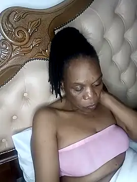 Snapshot of Hotcougar chatting on November 9, 8:18 pm Hotcougar online show from November 9, 8:18 pm