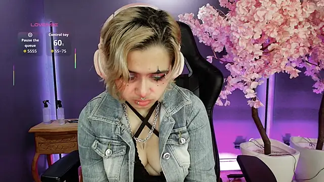 Navier   online show from November 7, 7:58 pm