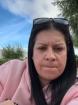 Milfs1982 online show from October 19, 4:07 pm
