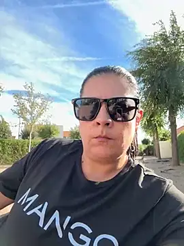 Milfs1982 online show from October 20, 3:12 pm