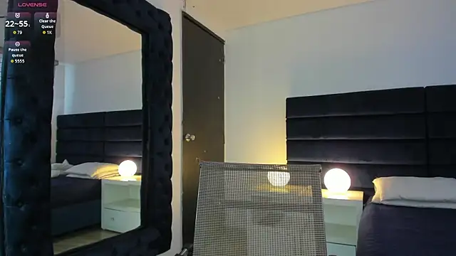 melanie roux   online show from March 12, 5:41 pm