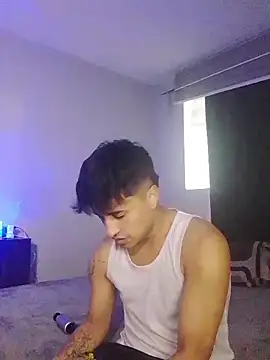 Snapshot of jhon_mendoza_ chatting on October 28, 1:03 pm jhon mendoza  online show from October 28, 1:03 pm