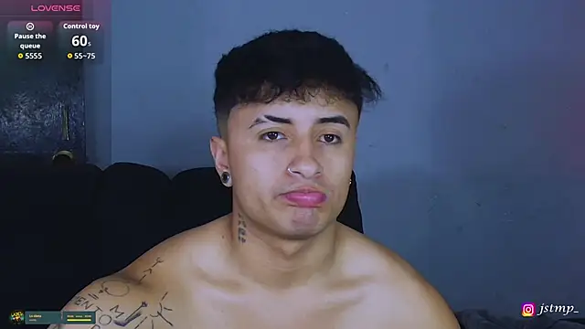 jhon mendoza  online show from November 9, 7:23 pm