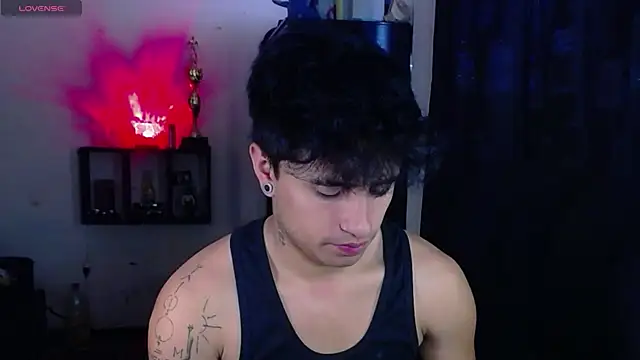 jhon mendoza  online show from December 15, 2:32 pm