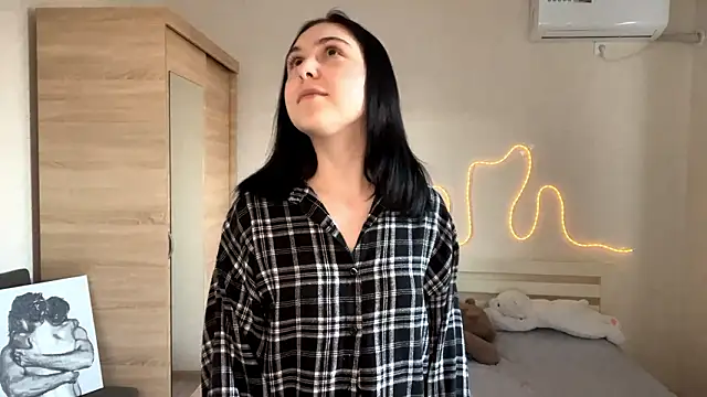 MyraLitterers online show from March 2, 1:18 pm