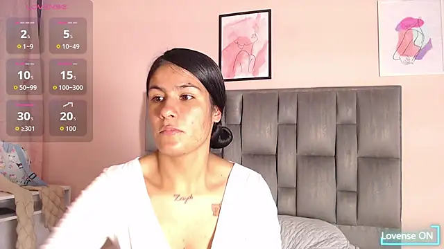 Snapshot of Ailyn8 chatting on October 18, 9:37 pm Ailyn8 online show from October 18, 9:37 pm