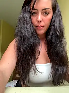 Snapshot of xlounamiiam chatting on November 6, 2:18 pm xlounamiiam online show from November 6, 2:18 pm