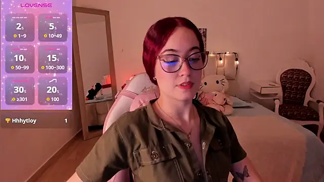 Amaraa couper1 online show from December 4, 4:22 am