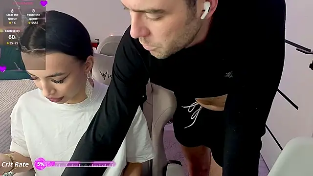 AdeleLaCr0ix online show from November 30, 7:12 am