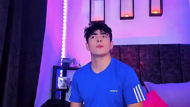 Snapshot of Theo_Noxxx chatting on October 30, 5:35 pm Theo Noxxx online show from October 30, 5:35 pm