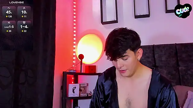 Snapshot of Theo_Noxxx chatting on November 15, 7:10 pm Theo Noxxx online show from November 15, 7:10 pm