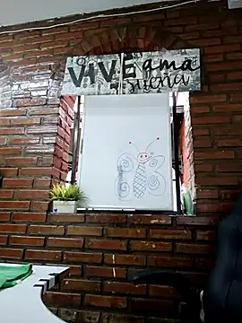 Snapshot of Curly-98 chatting on October 20, 12:05 pm Curly-98 online show from October 20, 12:05 pm