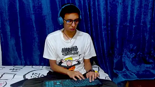 DavTwink3100 online show from January 14, 2:17 am