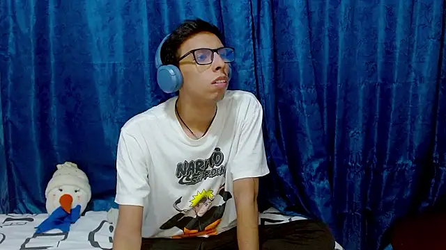 DavTwink3100 online show from January 16, 1:42 am