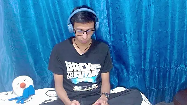 DavTwink3100 online show from January 17, 2:05 am