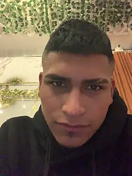 Emiliano Reyes online show from June 6, 12:27 am