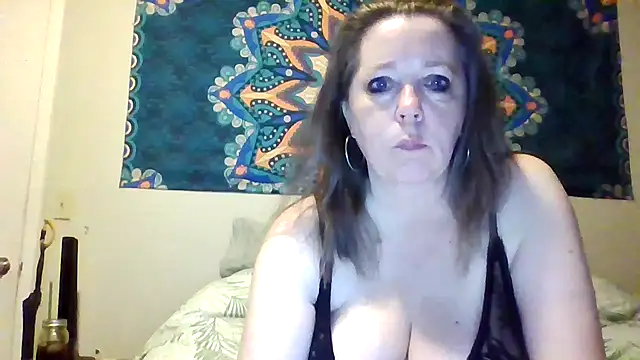 curvymaturemaryjane online show from June 22, 3:08 am