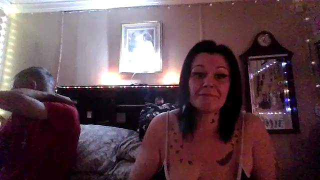 ravenlove1986 online show from November 15, 4:21 am