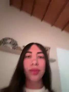 valeriahornier online show from April 8, 1:49 am