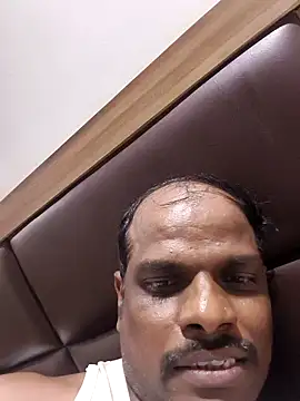 RNlov online show from November 6, 3:24 pm