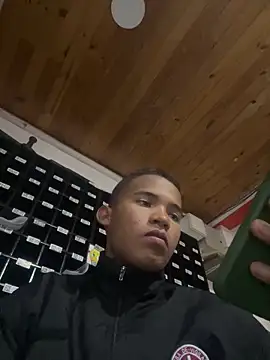 Danielalois online show from February 11, 3:55 am