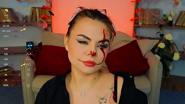 Miss Delia online show from October 27, 11:20 pm