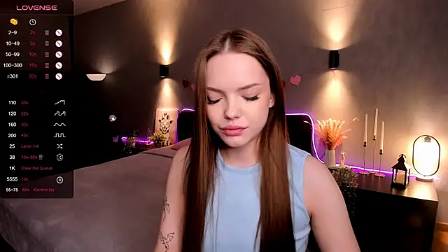 MelissaBell  online show from March 10, 2:05 am