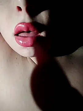 Loveyoudearxq online show from November 23, 2:39 pm