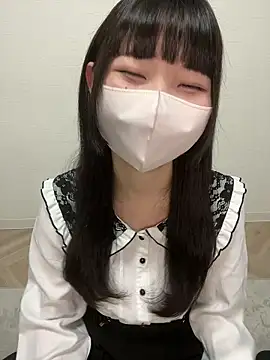 Snapshot of Reina_cute_00_ chatting on December 5, 8:12 am Reina cute 00 online show from December 5, 8:12 am