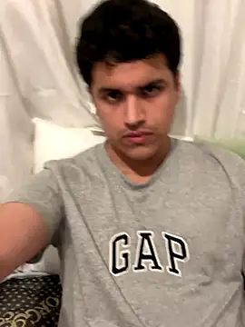 Snapshot of damian26pts chatting on November 8, 2:45 am damian26pts online show from November 8, 2:45 am