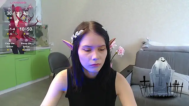 Mell Hyees online show from October 30, 11:44 am