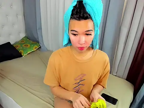 hardcocktwink online show from November 19, 4:51 pm