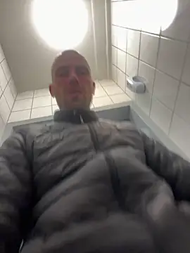 Rotteei1 online show from October 31, 10:05 am