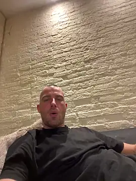 Rotteei1 online show from November 30, 7:51 pm