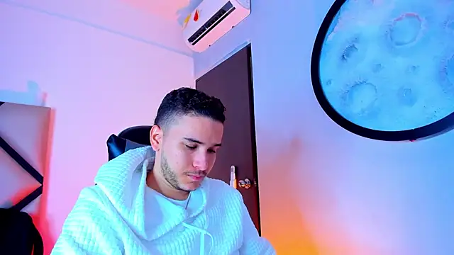 mike 257 online show from November 24, 11:54 am