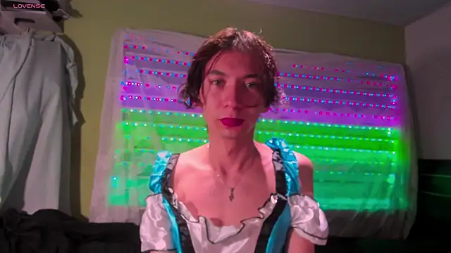 najimi uwu online show from November 28, 12:13 am