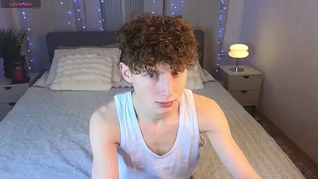 crisp1n online show from November 21, 2:49 pm