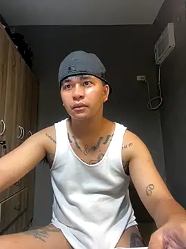 Sweet Guy tattoo online show from October 31, 5:41 am