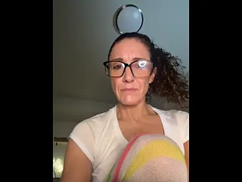 PetitemarieeThaReal online show from November 19, 12:05 pm